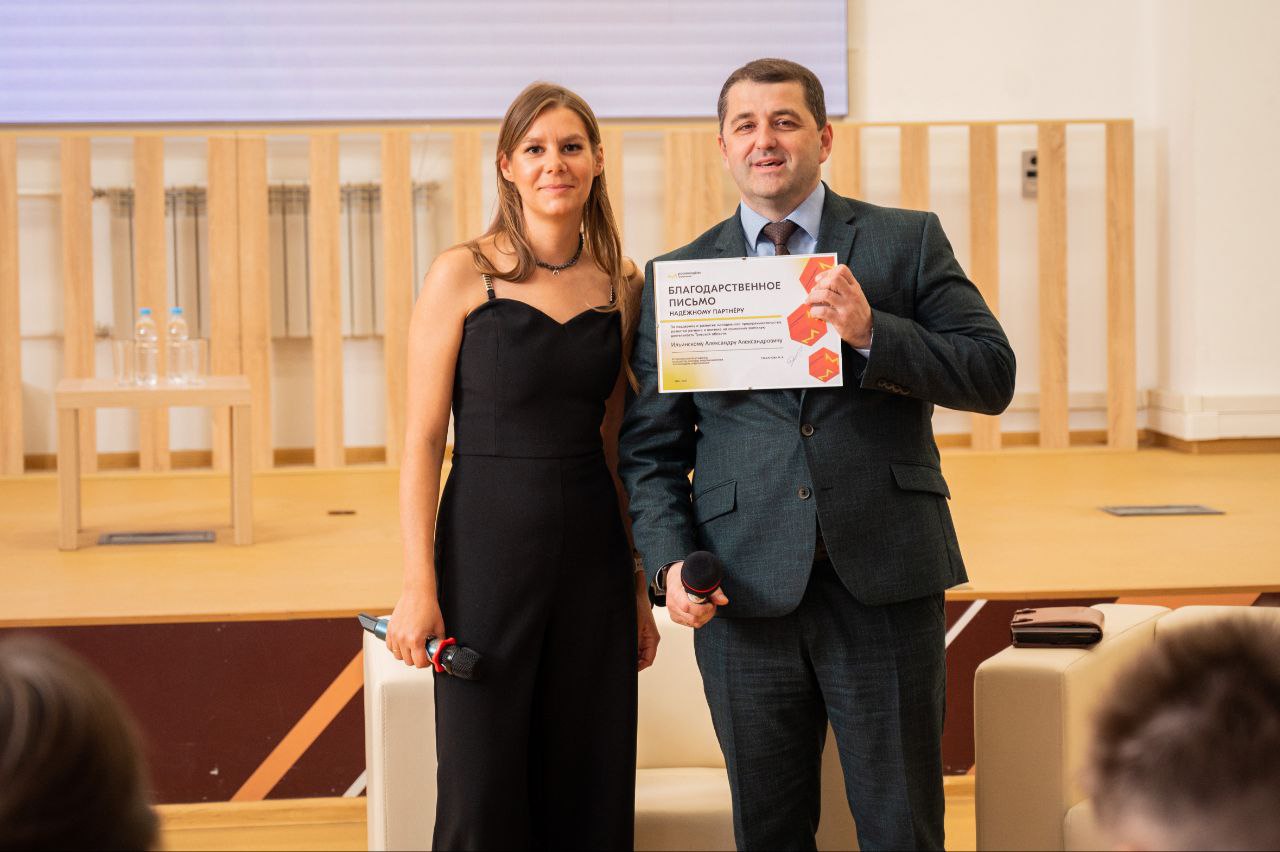 «Таких, как вы, много»: Как я перестала быть «копией» и нашла своих клиентов